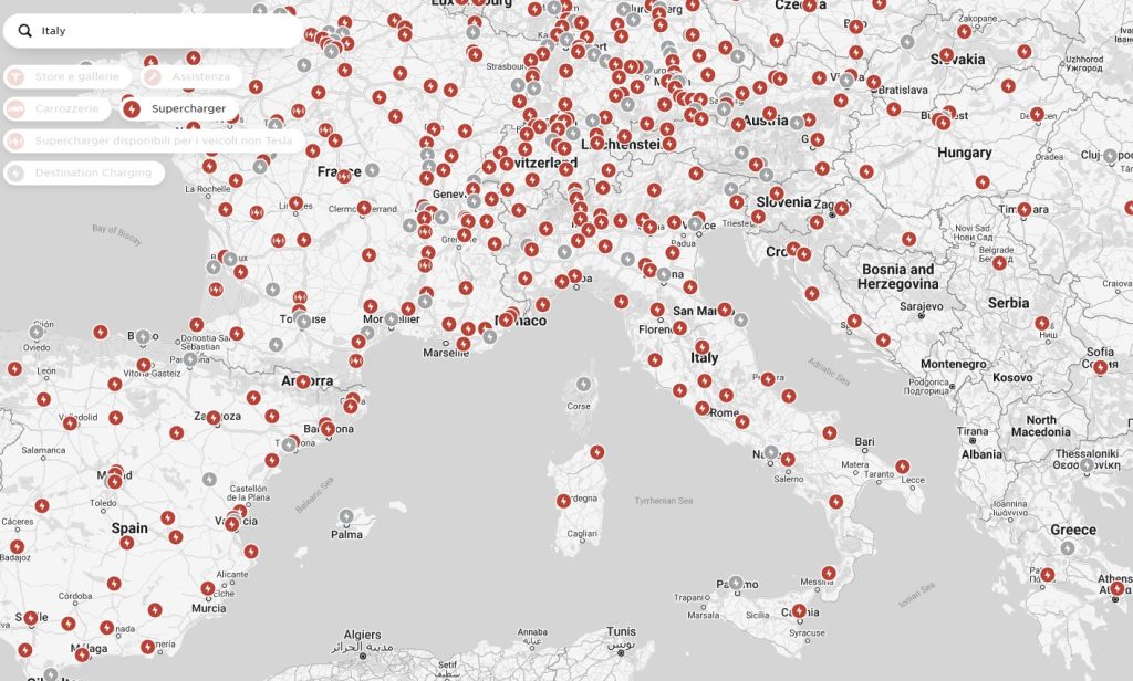 Mappa in aggiornamento dei Supercharger Tesla in Italia