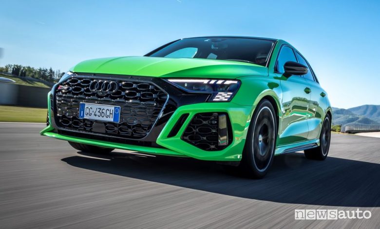 Nuova Audi RS3 Sportback e Sedan, caratteristiche e prezzi