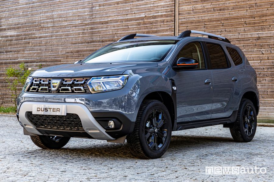 Vista di profilo Dacia Duster Extreme