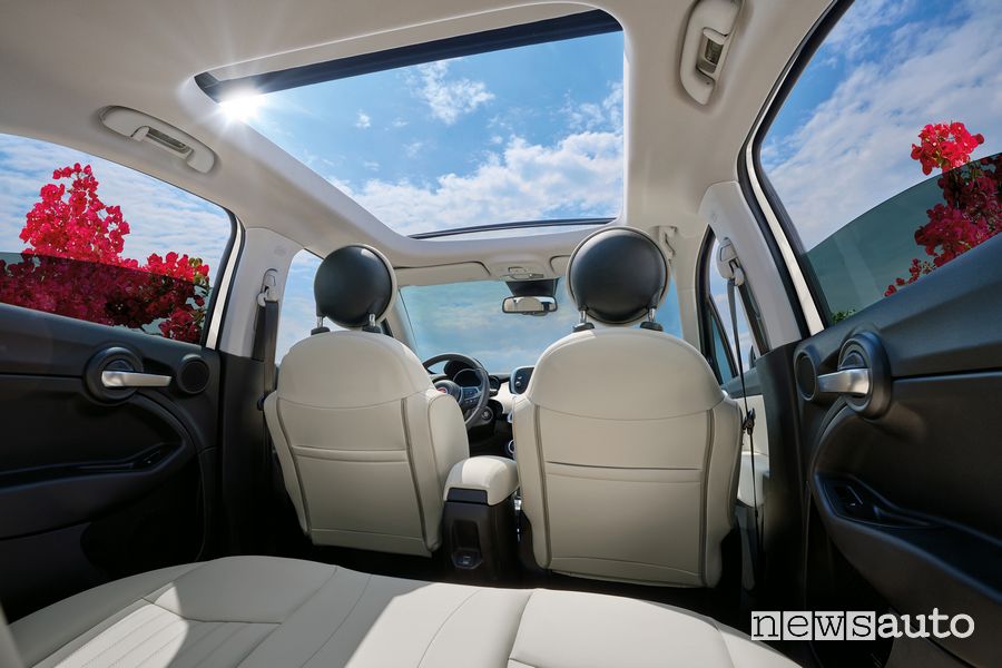 Tetto panoramico abitacolo Fiat 500X Dolcevita