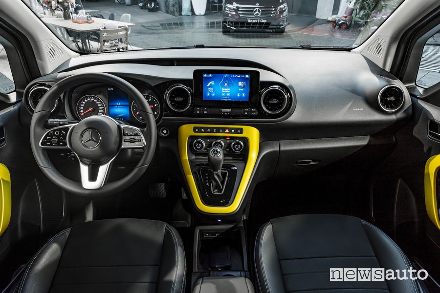 Plancia strumenti abitacolo Mercedes-Benz Classe T