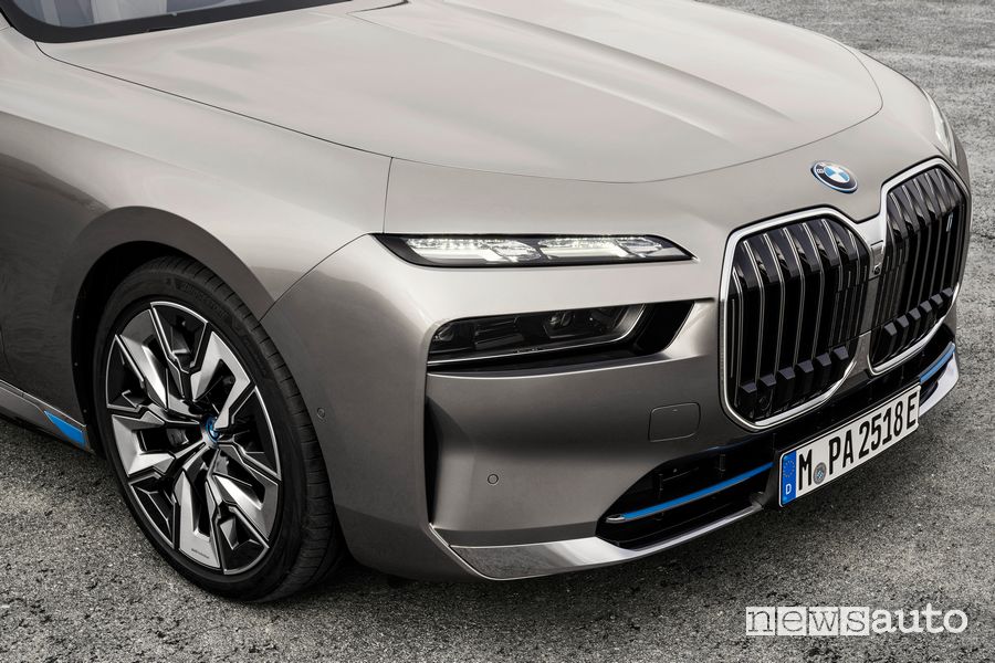 Paraurti anteriore BMW i7 xDrive60 elettrica