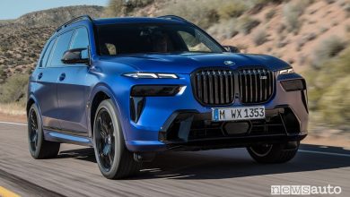 BMW X7 M60i xDrive su strada