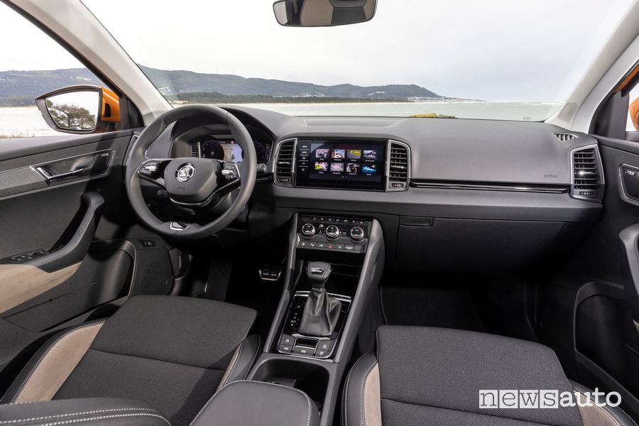 Plancia strumenti abitacolo nuovo Skoda Karoq Style
