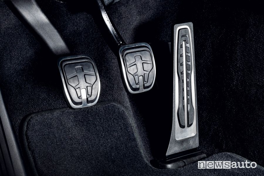 Pedaliera Toyota GR Supra manuale