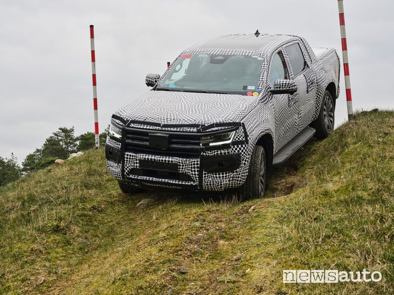 Volkswagen Amarok prototipo in off road