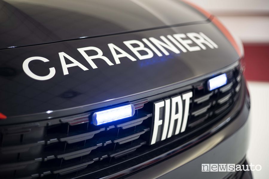 Calandra Fiat Tipo dei Carabinieri