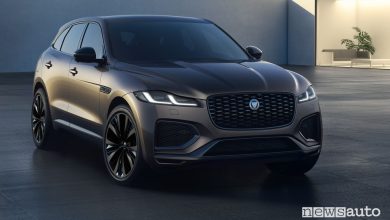 Vista di profilo Jaguar F-Pace 400 Sport