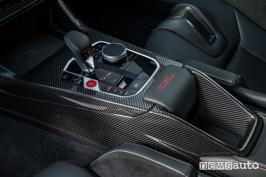 Console centrale cambio abitacolo nuova BMW M4 CSL