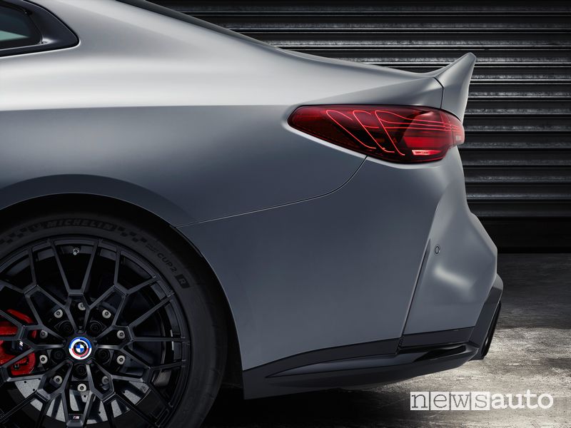Paraurti posteriore nuova BMW M4 CSL