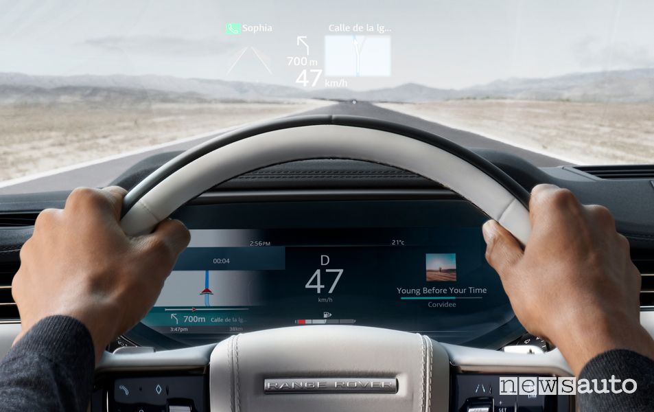 Head-up display abitacolo nuovo Range Rover Sport