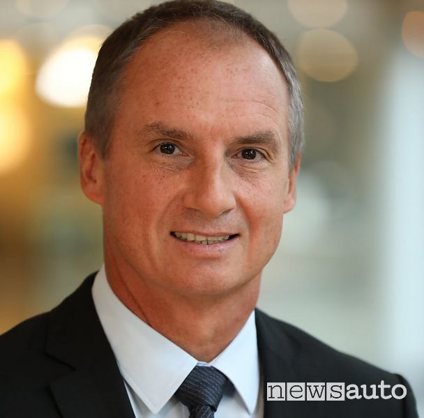 Fabrice Cambolive Chief Operating Officer Renault
