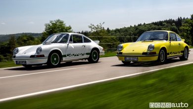 Porsche 911 Carrera RS 2.7 su strada
