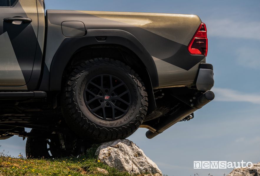 Pneumatici All-Terrain BF Goodrich da 33” Toyota Hilux AT33 Artic Trucks