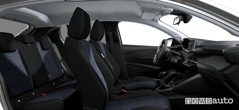 L'abitacolo della Peugeot 208 nell'allestimento base Like