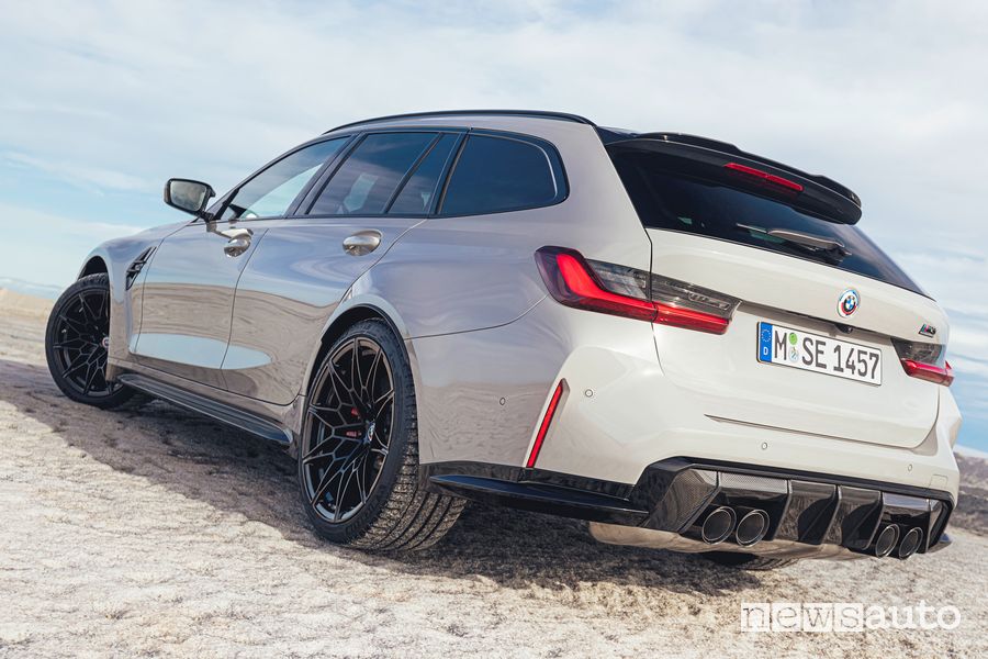 Vista posteriore BMW M3 Touring