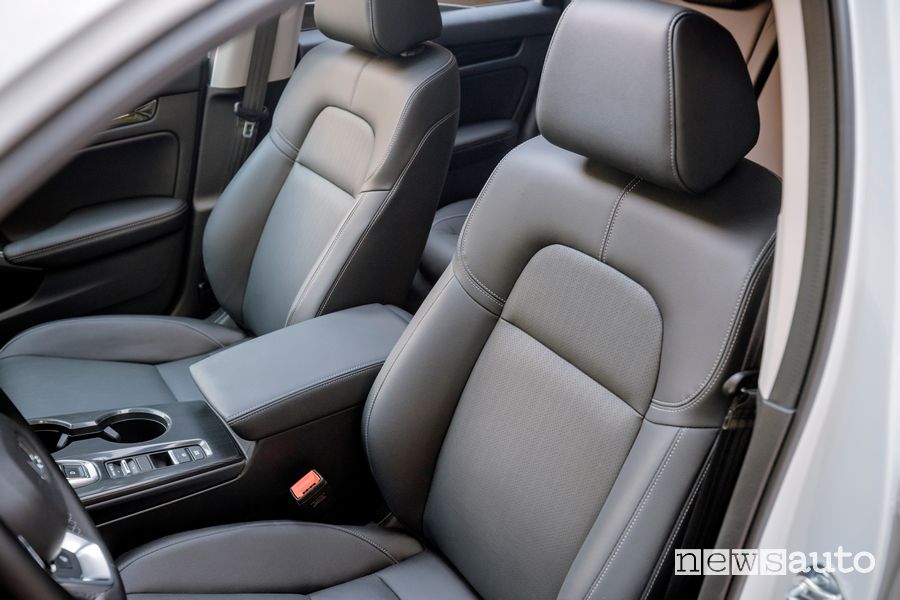 Sedili anteriori abitacolo Honda Civic e:HEV