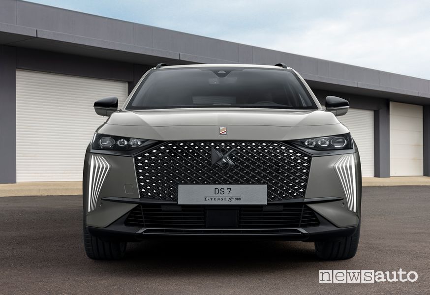 Frontale DS 7 E-Tense 4x4 360 La Première