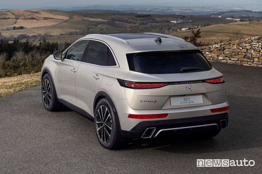 Vista posteriore DS 7 E-Tense 4x4