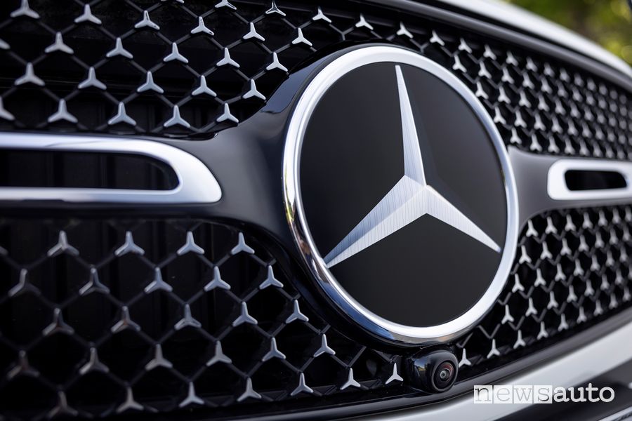 Stella griglia anteriore Mercedes-Benz GLC SUV Plug-in-Hybrid