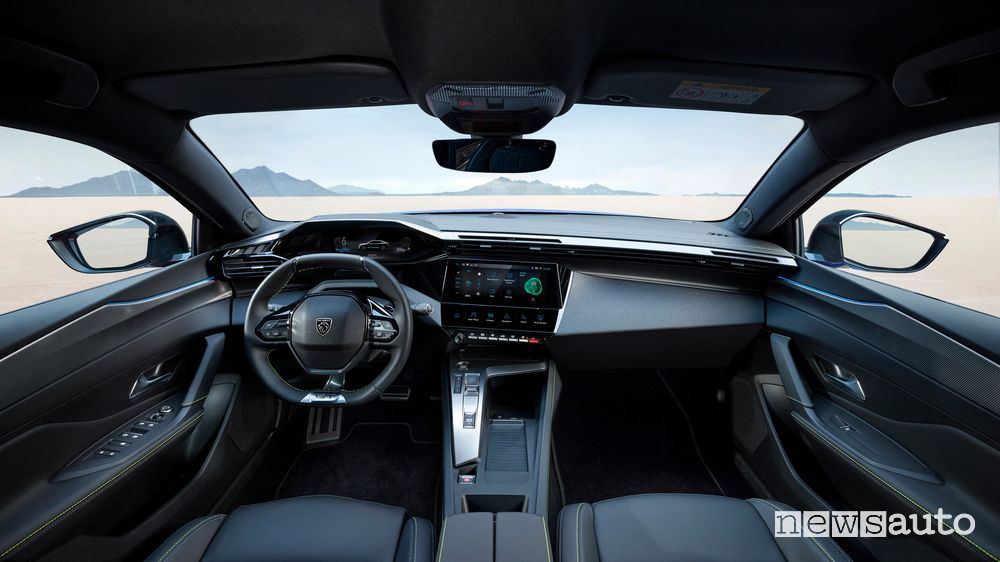 Plancia i-Cockpit abitacolo nuovo Peugeot 408