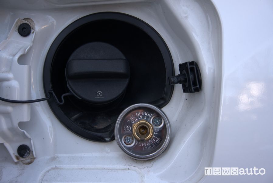 Presa di carica GPL Toyota Rav4