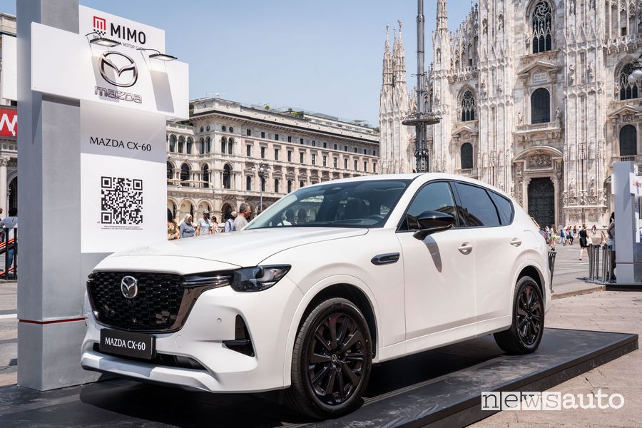 La nuova Mazda MX-60 ibrida plug-in è in esposizione al MIMO 2022