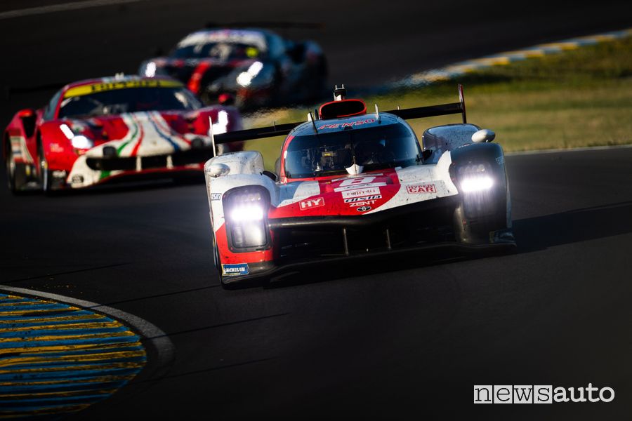 24 Ore di Le Mans 2022 Toyota GR010 Hybrid #8 di Buemi/Nakajima/Hartley