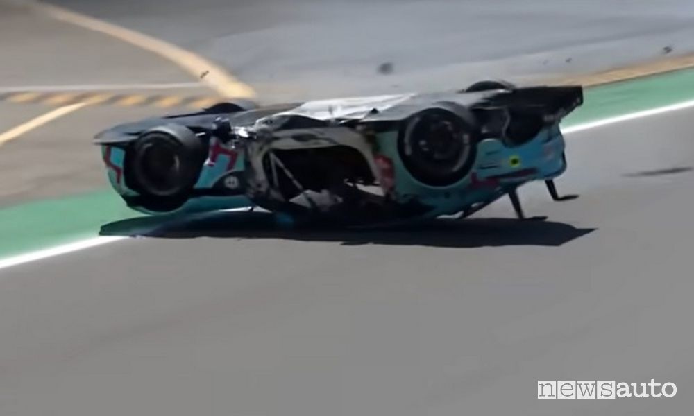 Incidente 6 Ore di Monza 2022 auto decolla