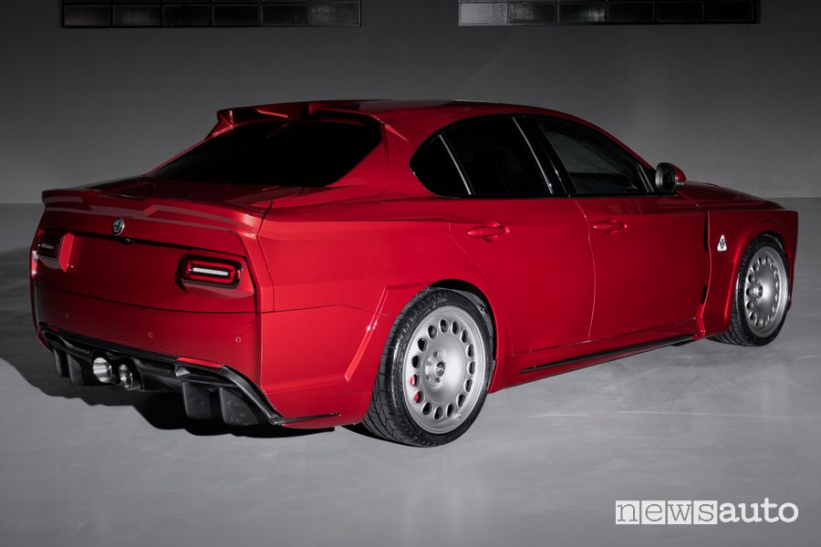 Vista posteriore Alfa Romeo Giulia ErreErre Fuoriserie