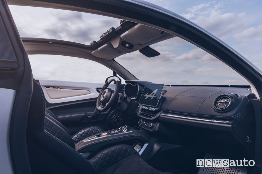 Plancia abitacolo Alpine A110 elettrica E-ternité