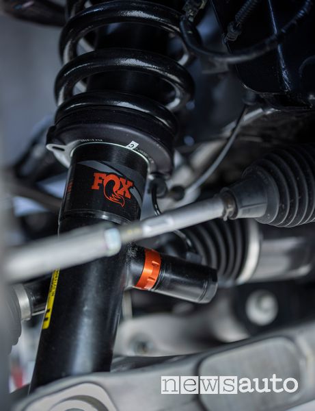 Ammortizzatori FOX Live Valve sospensioni Ford F-150 Raptor R