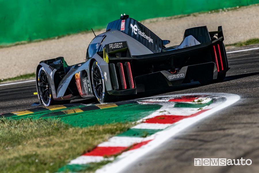 Peugeot Hypercar 9X8 in gara nel WEC alla 6 Ore di Monza 2022