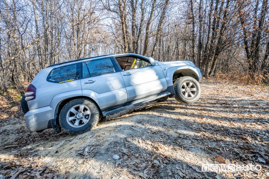 Land Cruiser J15 passaggio in twist