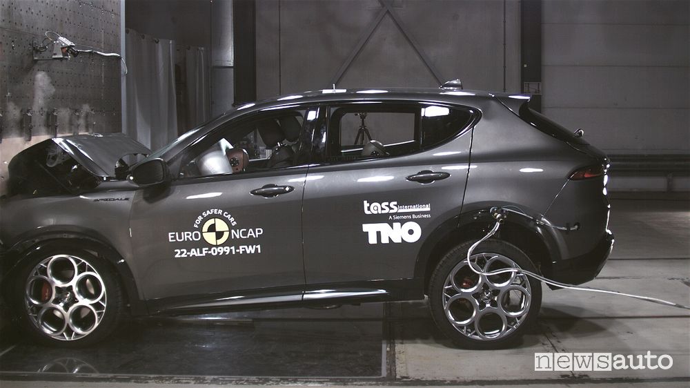 Crash test Alfa Romeo Tonale 5 stelle Euro NCAP