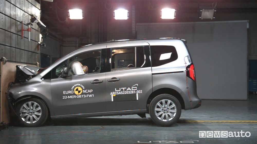 Crash test 5 stelle Euro NCAP furgoni Mercedes-Benz Classe T e Citan