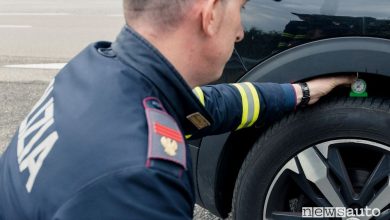 Pneumatici auto, cosa controlla la Polizia Stradale