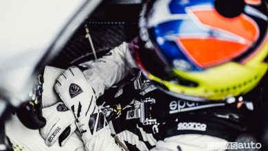 Abbigliamento Sparco, tute, guanti e scarpe piloti Peugeot nel WEC