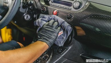 Come pulire gli interni dell'auto, che prodotto usare