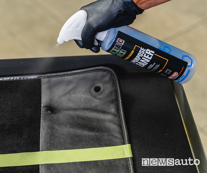 Pulizia abitacolo con APC All Purpose Cleaner
