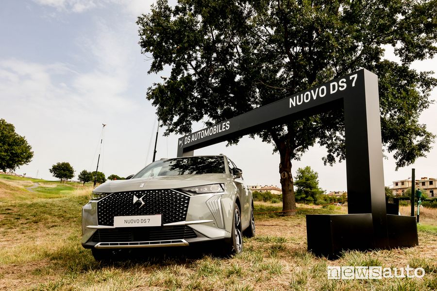 Nuovo DS7 in esposizione al 79° Open d'Italia di golf