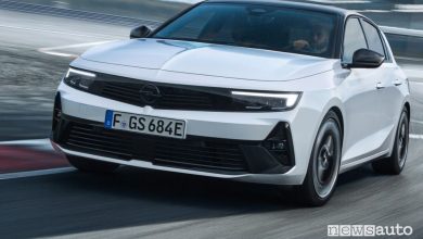 Nuova Opel Astra GSe, caratteristiche