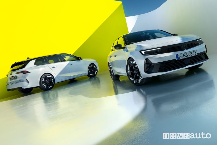 Nuova Opel Astra e Astra Sports Tourer GSe