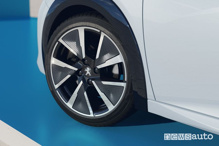 Cerchi in lega nuova Peugeot e-208
