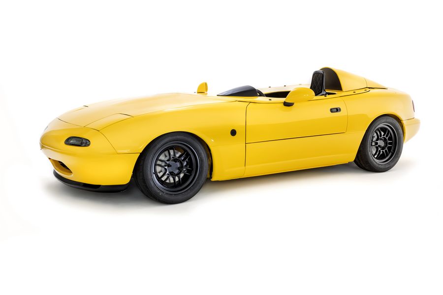 Vista di profilo Mazda MX-5 NM Concept by Gorgona Cars