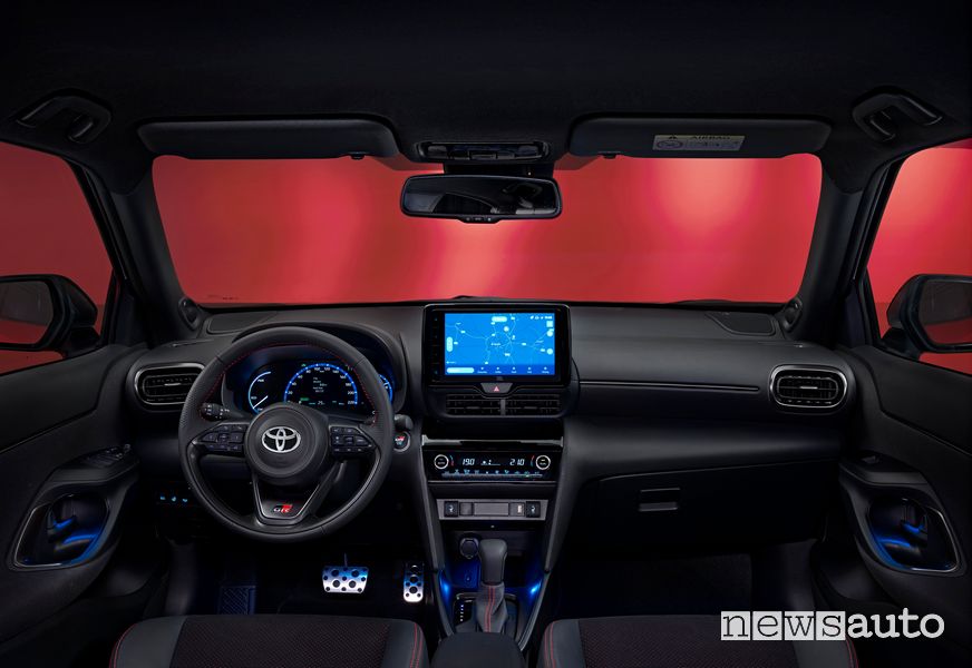 Plancia abitacolo Toyota Yaris Cross GR Sport