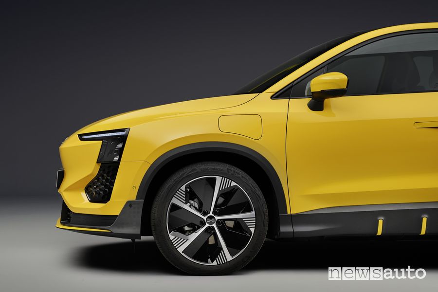 Aiways U6 SUV Coupé cerchi in lega, vano per la ricarica