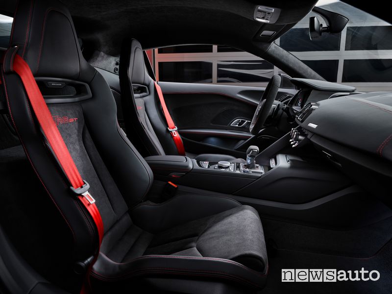 Abitacolo Audi R8 Coupé V10 GT RWD