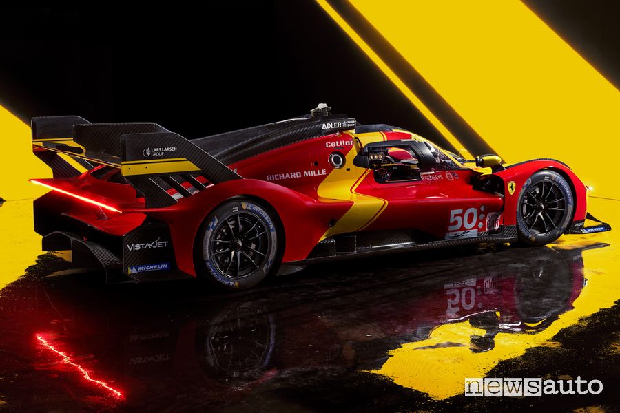 Ferrari 499P Hypercar Le Mans posteriore 3/4