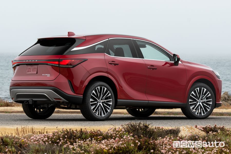 Lexus RX 350h posteriore 3/4